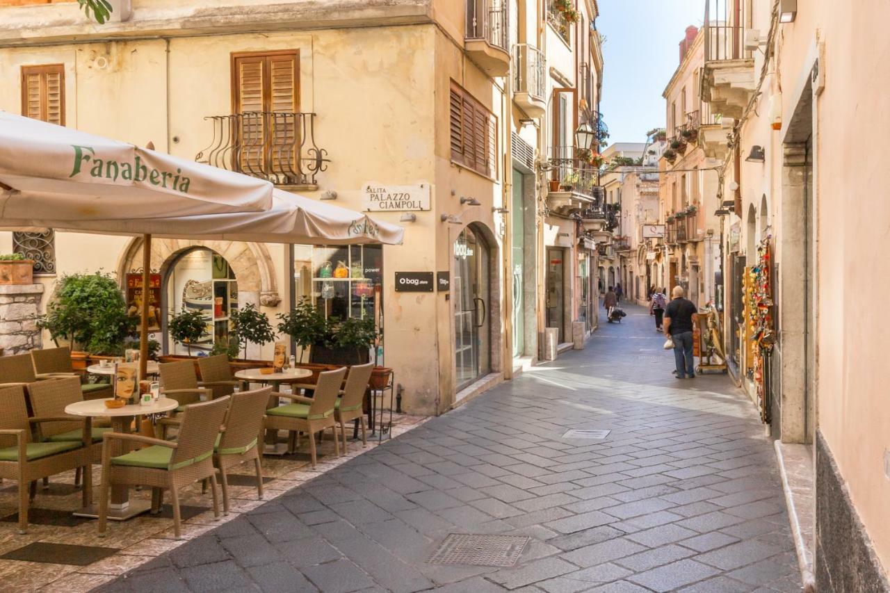 Varo Apartment Taormina Exterior photo